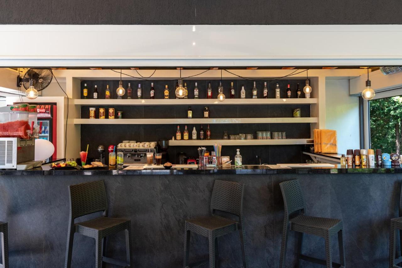 Anilio Plaza Aparthotel Zacharo Ngoại thất bức ảnh