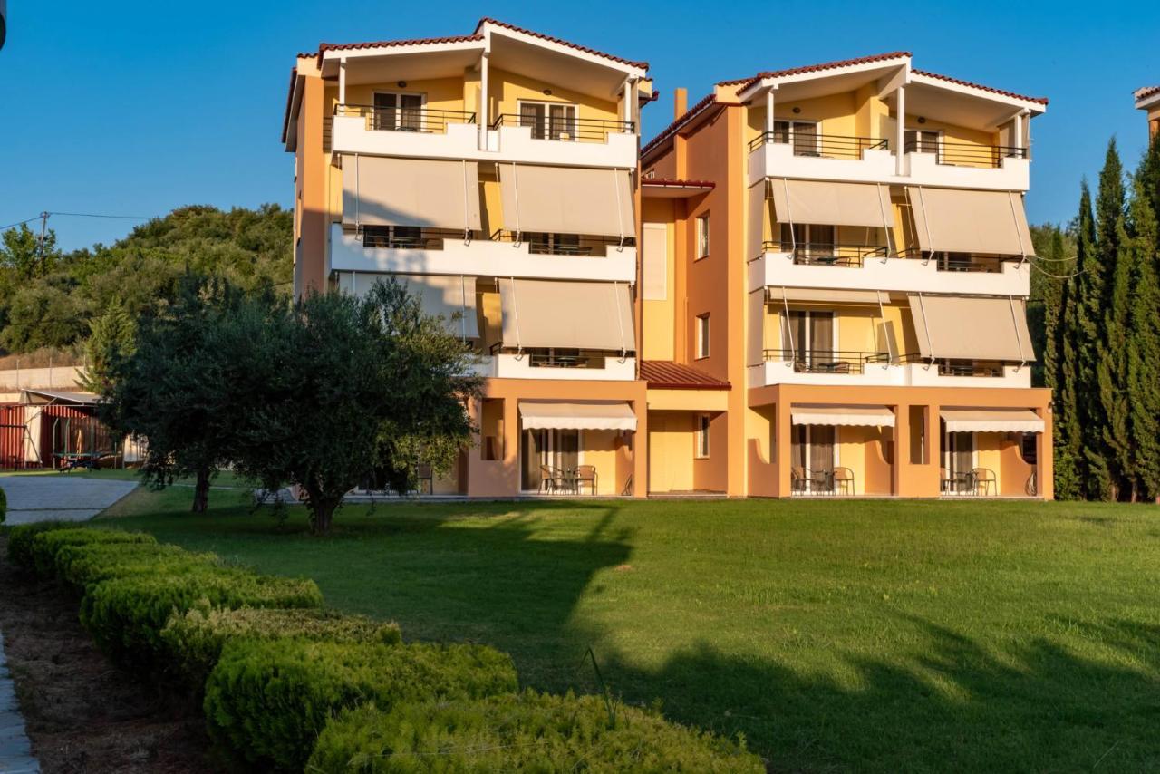 Anilio Plaza Aparthotel Zacharo Ngoại thất bức ảnh