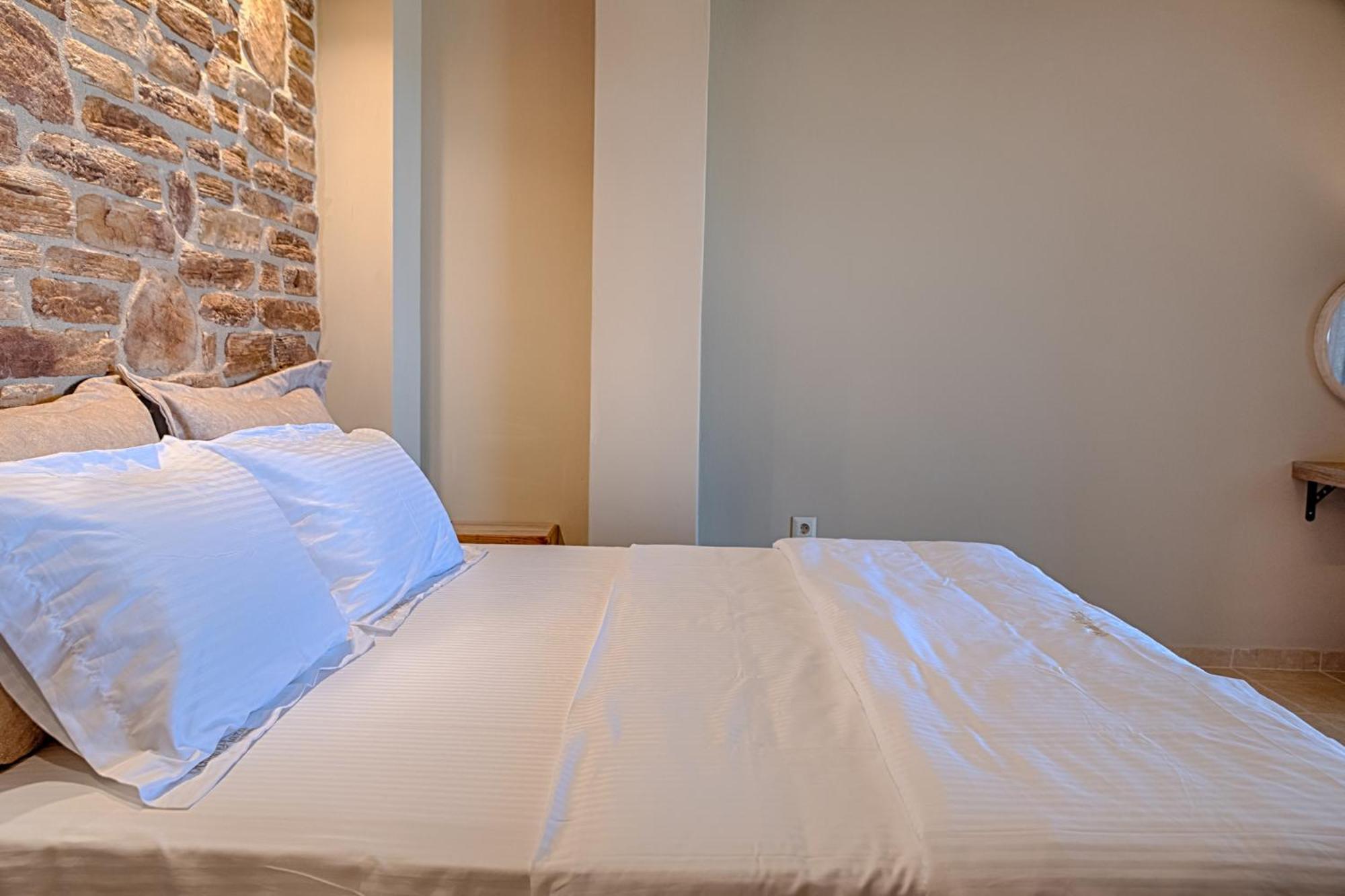 Anilio Plaza Aparthotel Zacharo Phòng bức ảnh